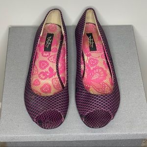 Iron Fist Hot Mesh Flat Shoes